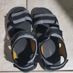 NWOT Men's ROCKPORT  LUCKY BAY SPORT 3 STRAP SANDAL